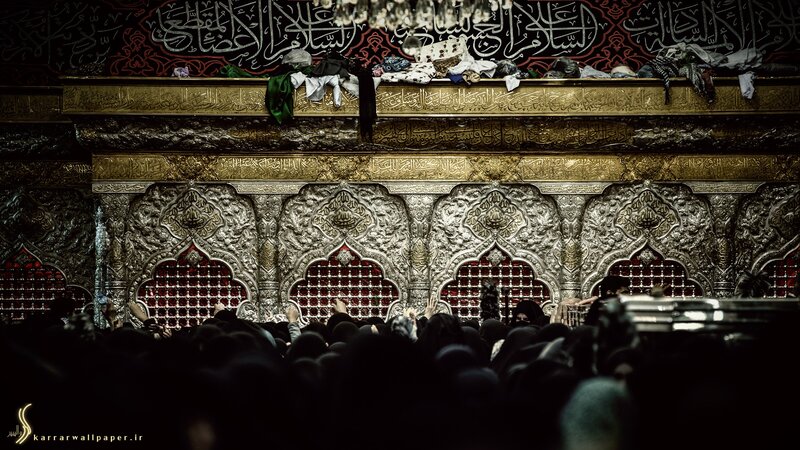 Crowd at Shrine