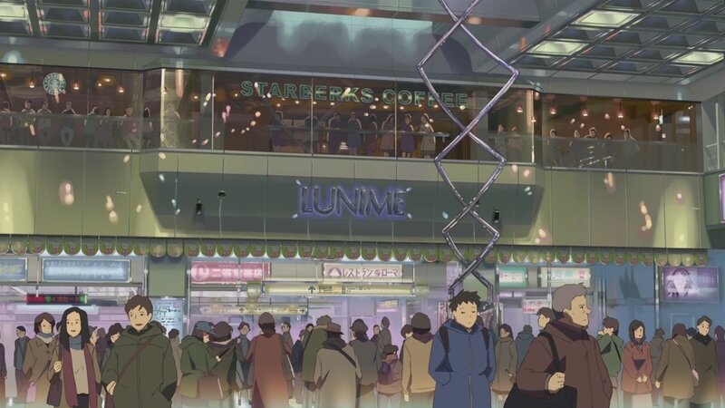 crowded city street scene