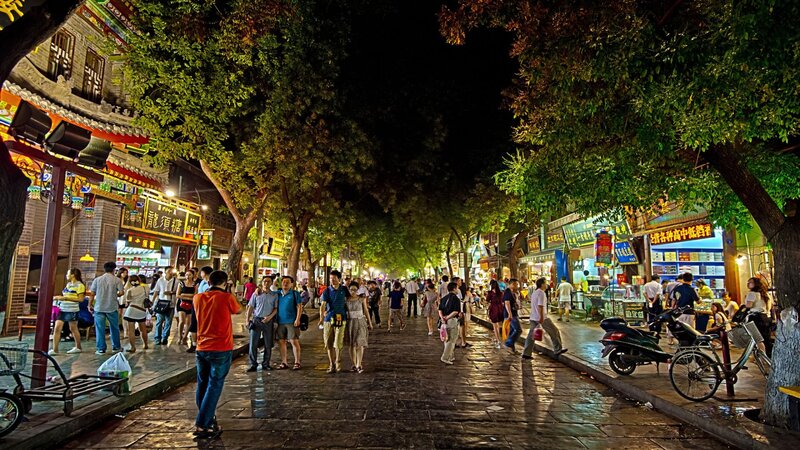 Crowded Street at Night — Green