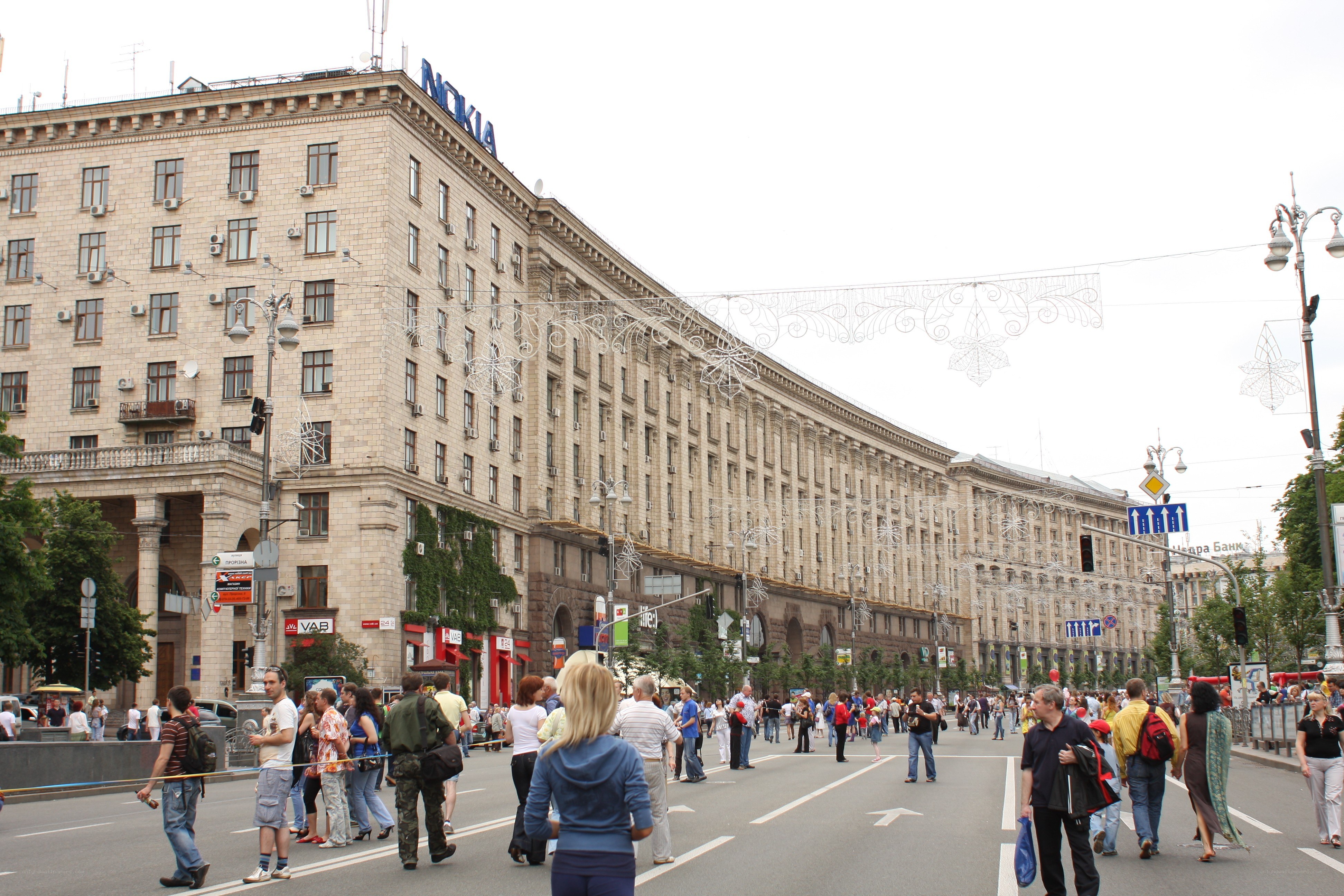Crowded street with Nokia building