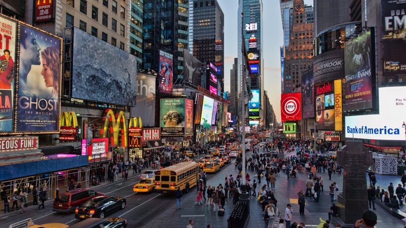 Crowded Times Square — Yellow