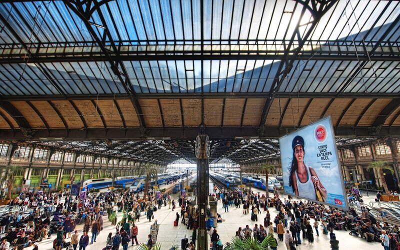 Crowded Train Station — Blue, Busy