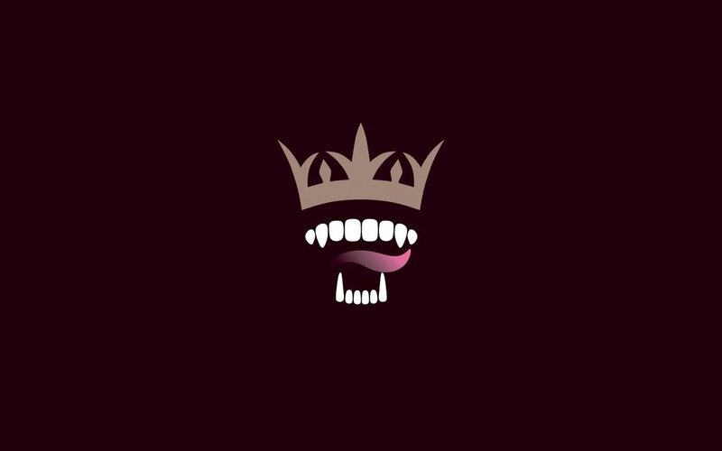 crown with vampire teeth