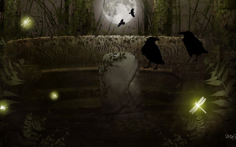 Crows on Stone Bench — Green