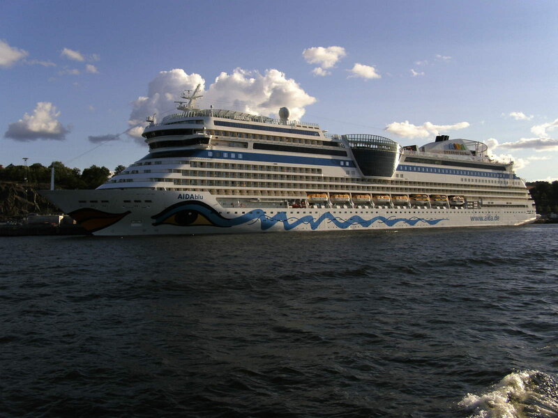 Cruise Ship AIDAblu