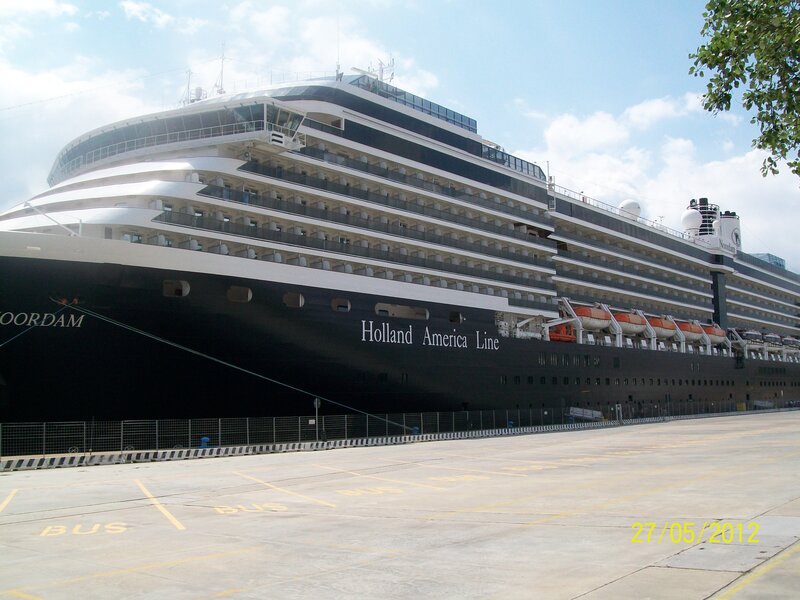 Cruise Ship at Dock — Black