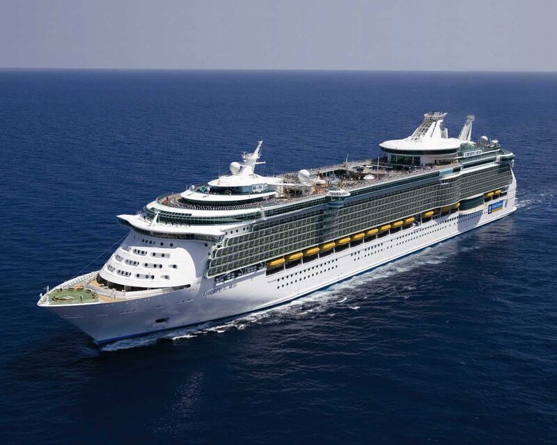 Cruise Ship at Sea — Blue, Ocean