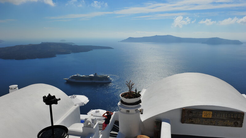 Cruise Ship in Caldera — Blue, Serene