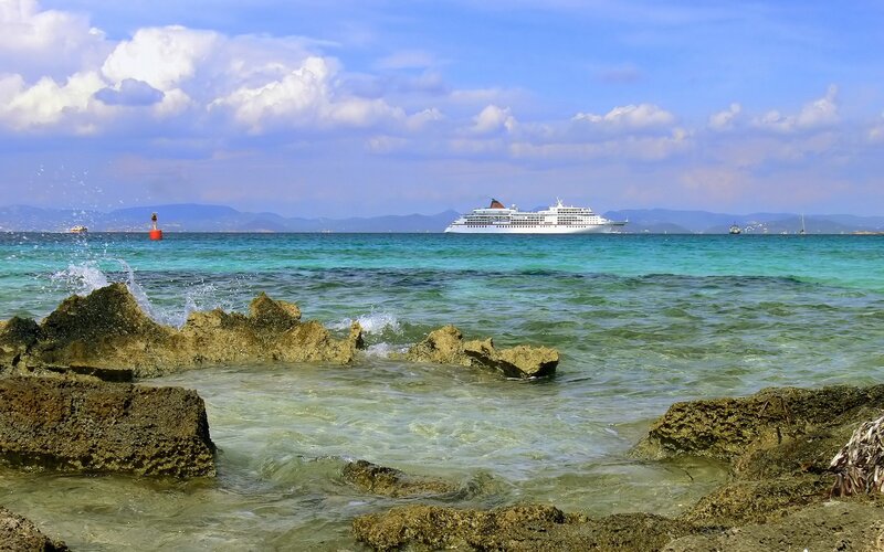 Cruise Ship in Ocean — Blue