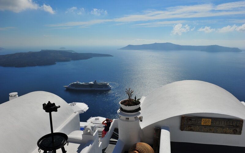 Cruise ship in Santorini bay