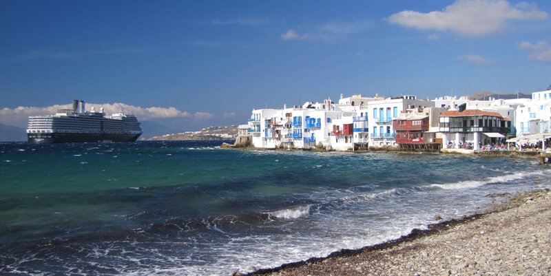 Cruise ship near Mykonos town
