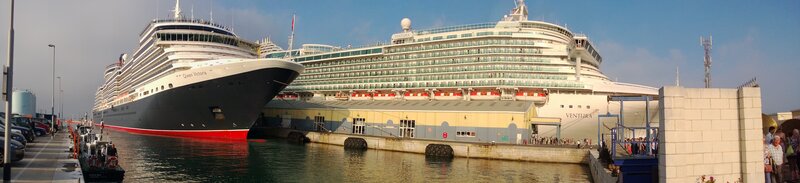 Cruise Ships in Port — Blue