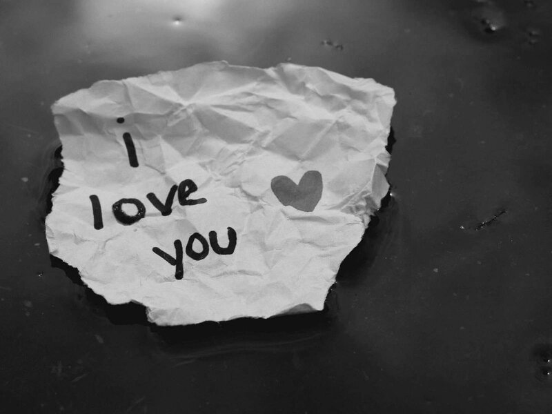 Crumpled Paper Note — Black
