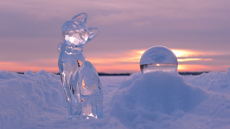 Crystal Cat Figurine — Purple