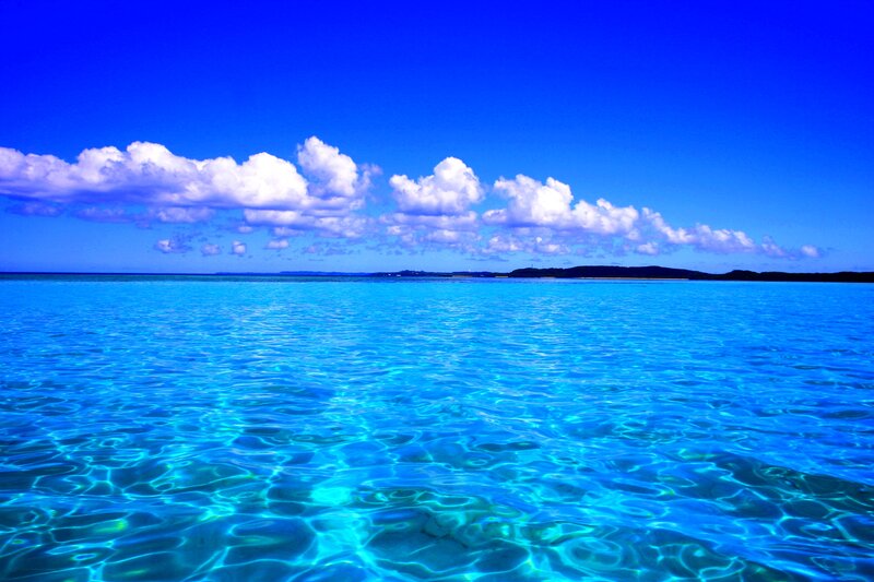 Crystal-clear Ocean Water — Blue, Serene