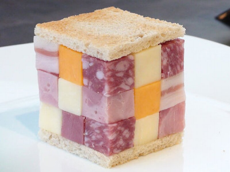cube-shaped sandwich