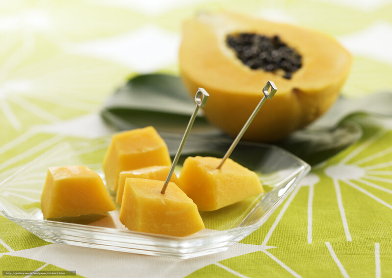 Cubed Papaya Pieces — Yellow