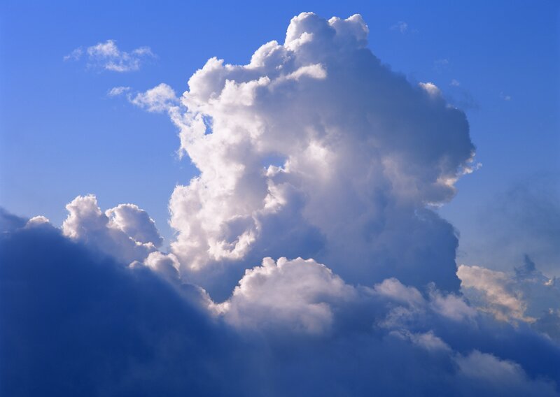 Cumulus cloud in blue sky