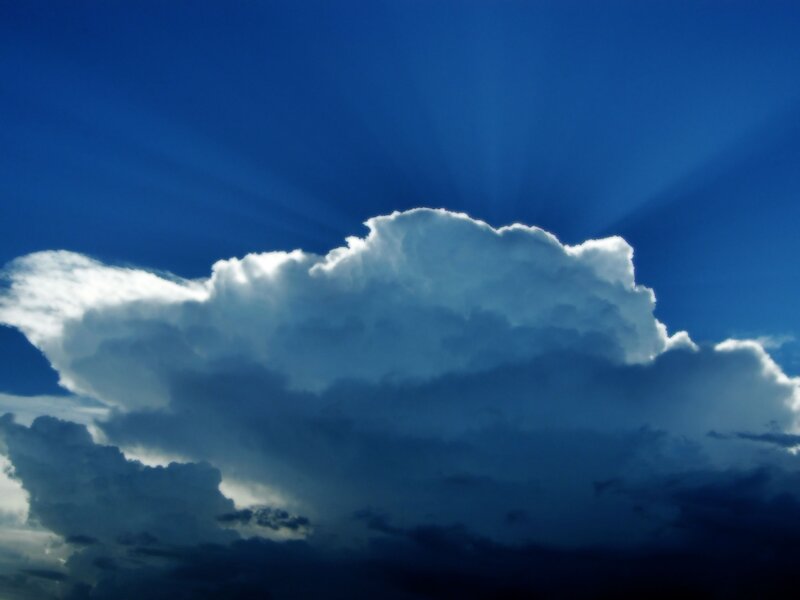 Cumulus Cloud in Sky — Blue, Dramatic