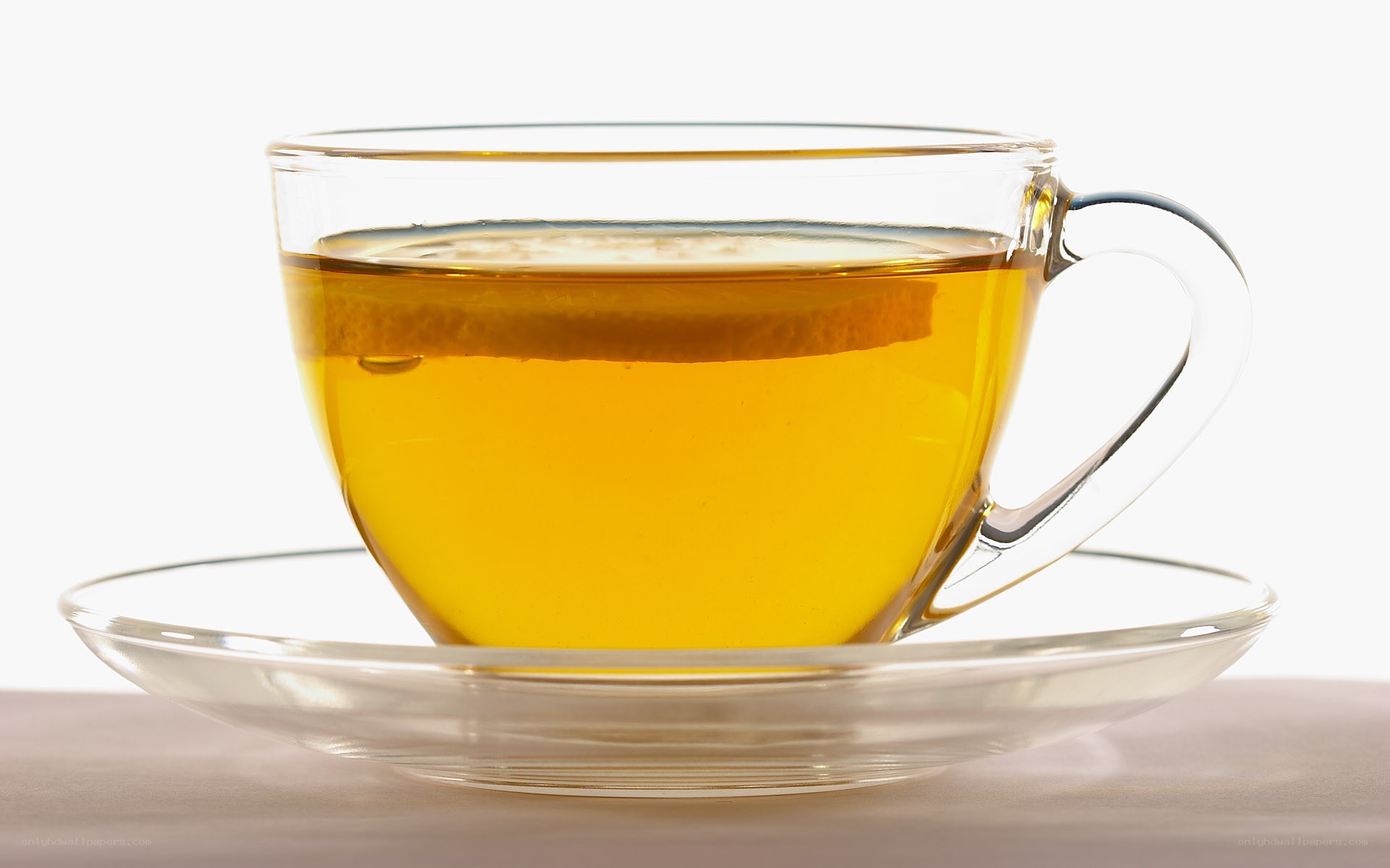 cup of tea with lemon