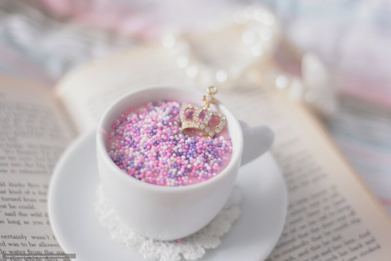Cup with Sprinkles and Crown — Pink, Dreamy