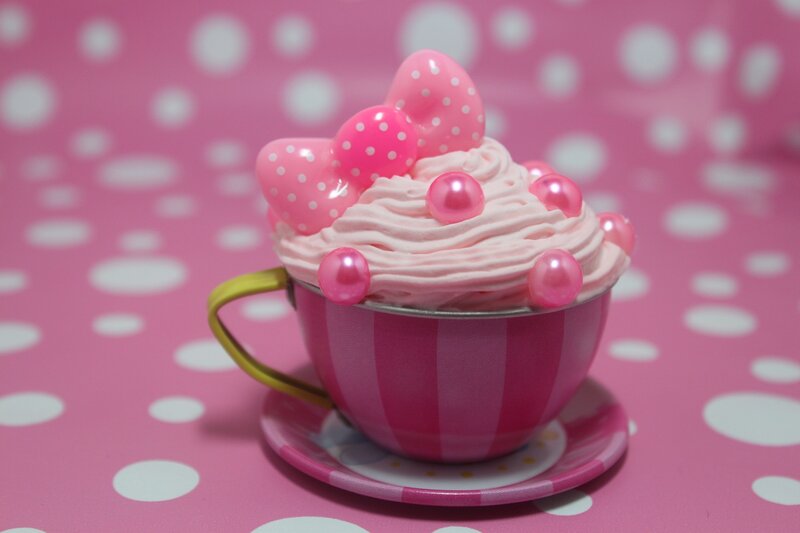Cupcake in a Teacup