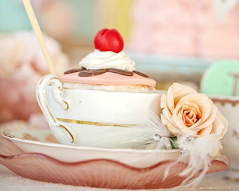 Cupcake in Teacup — Pink, Sweet