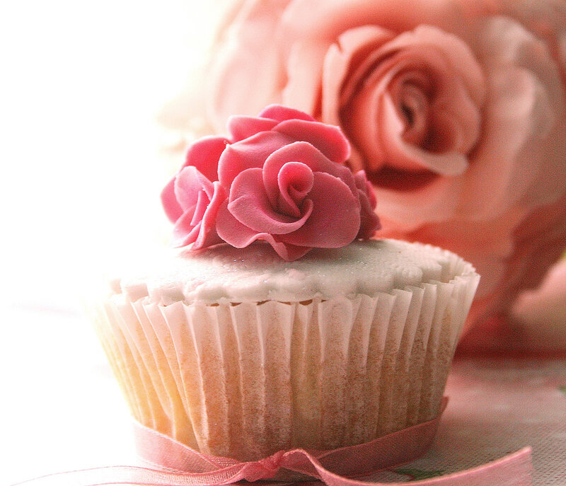 Cupcake with Pink Rose