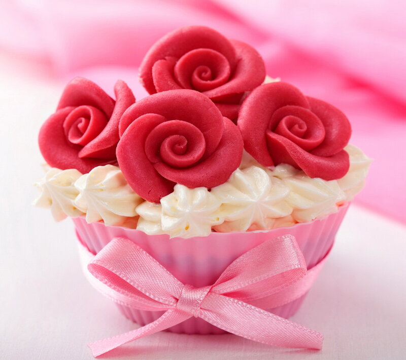 Cupcake with Roses