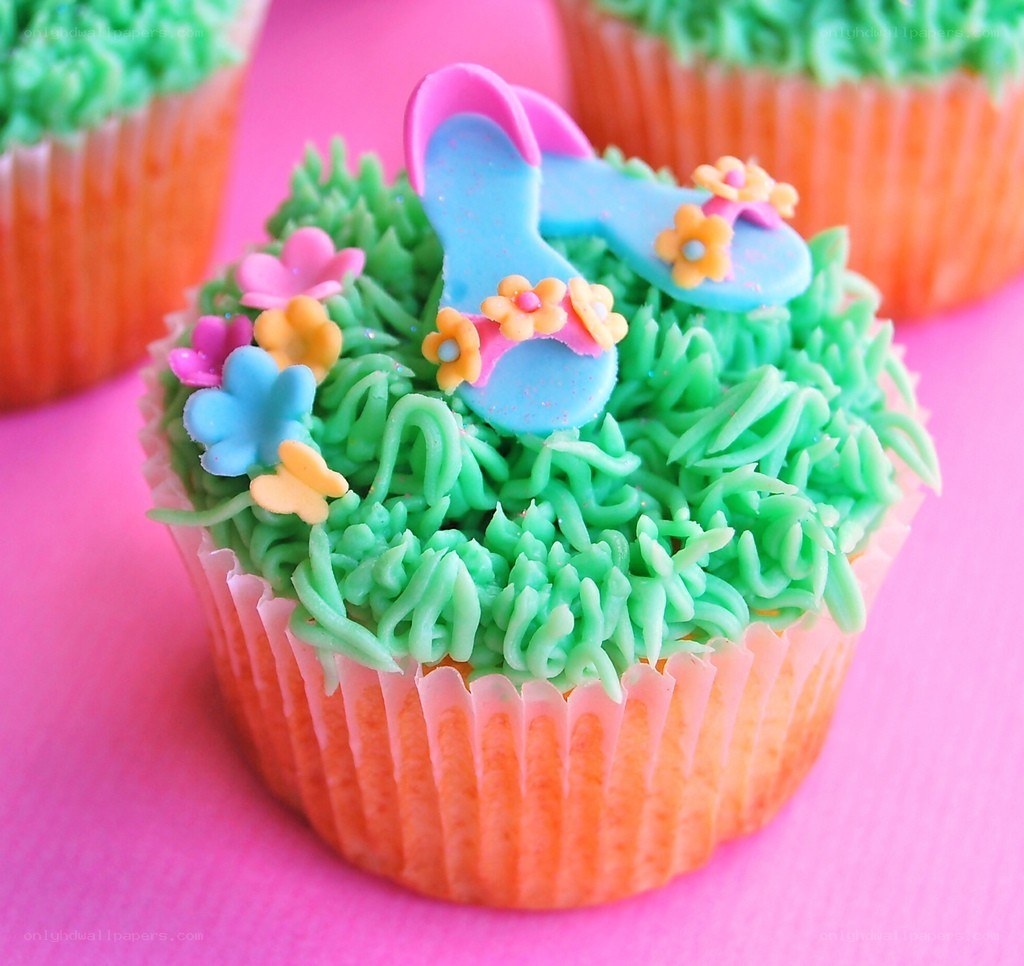 cupcake with sandal decoration