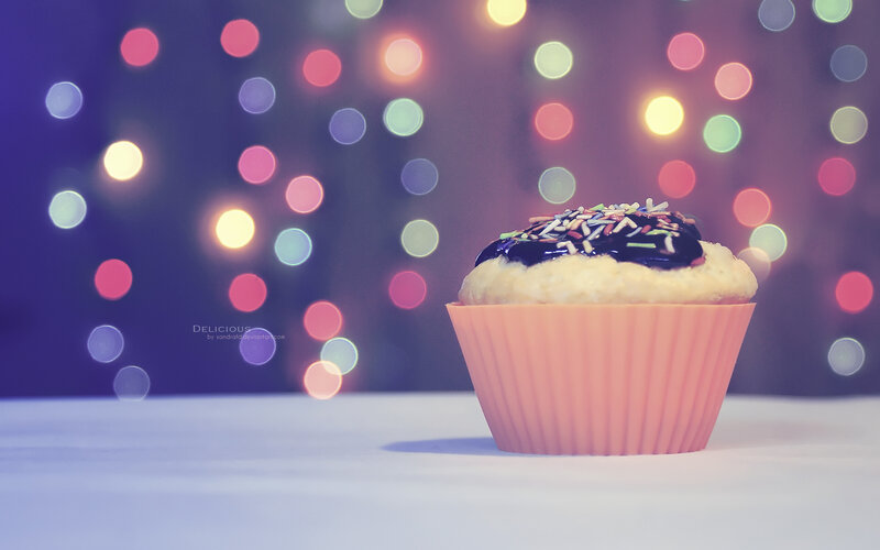 Cupcake with Sprinkles — Pink
