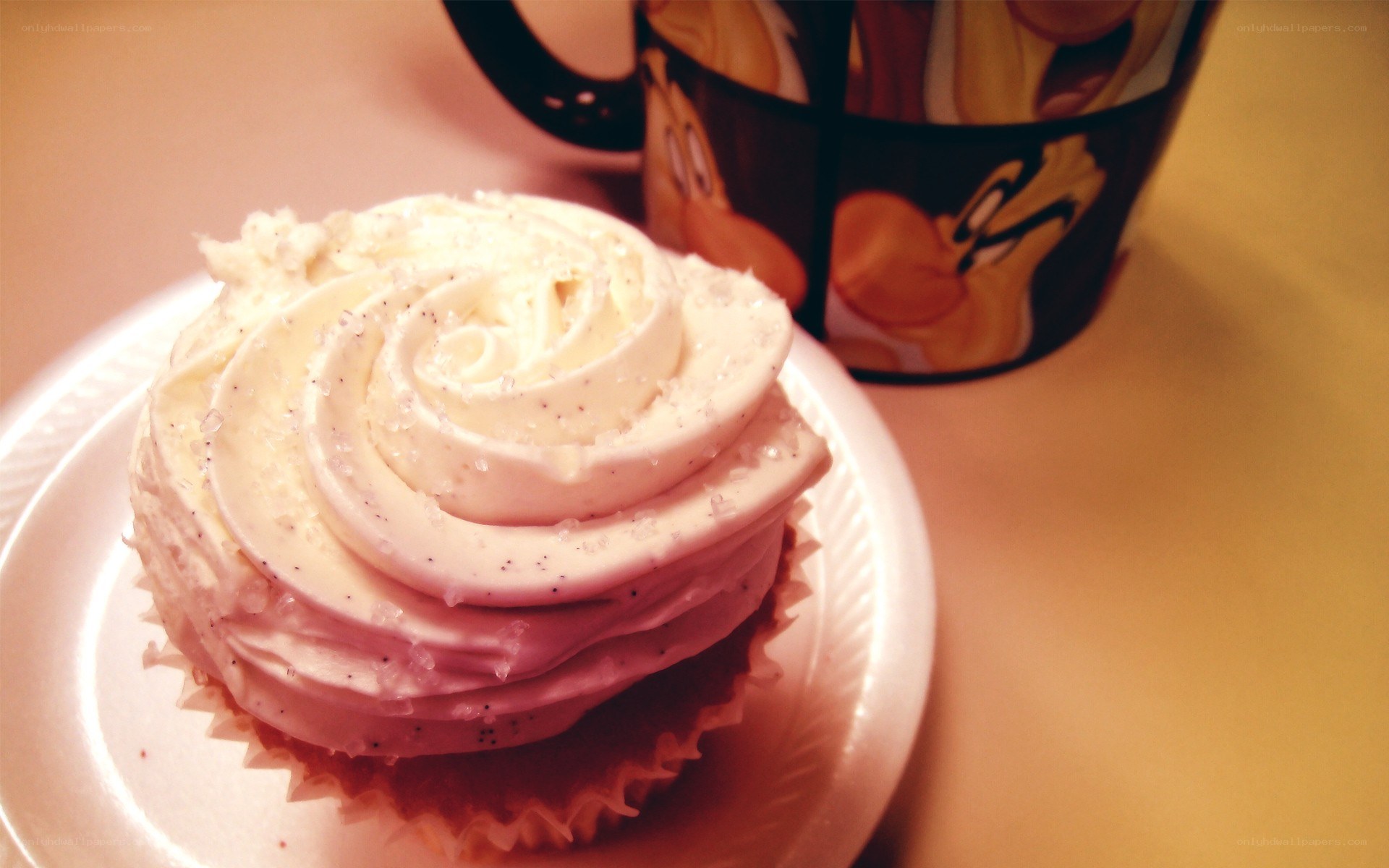 cupcake with vanilla frosting