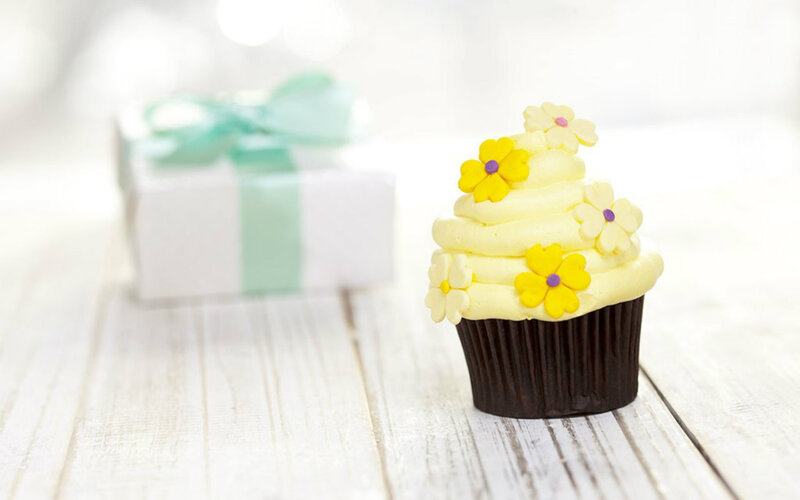 Cupcake with Yellow Flowers