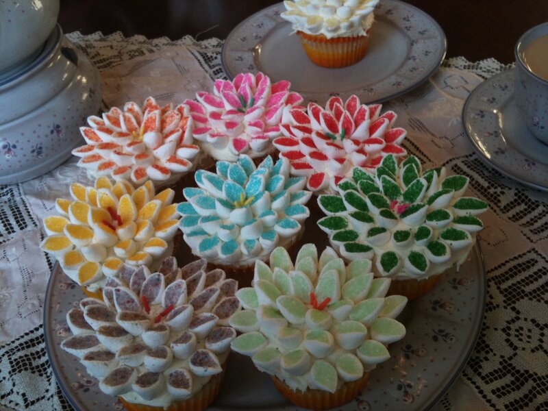 Cupcakes Decorated as Flowers