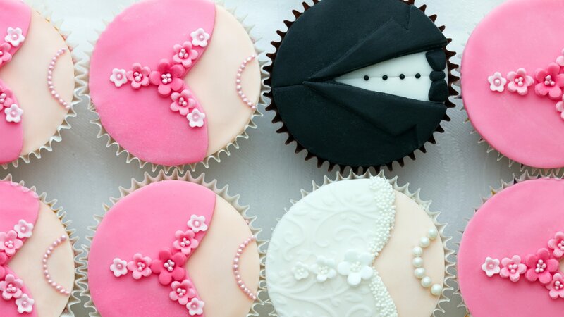 Cupcakes Decorated as Wedding Attire