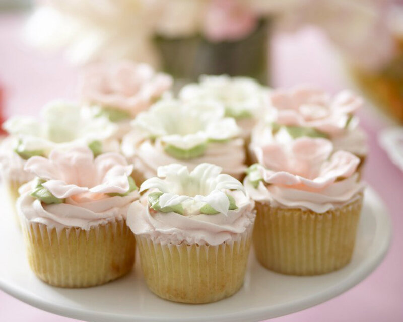Cupcakes with Flower Decorations — Pink, Delicate