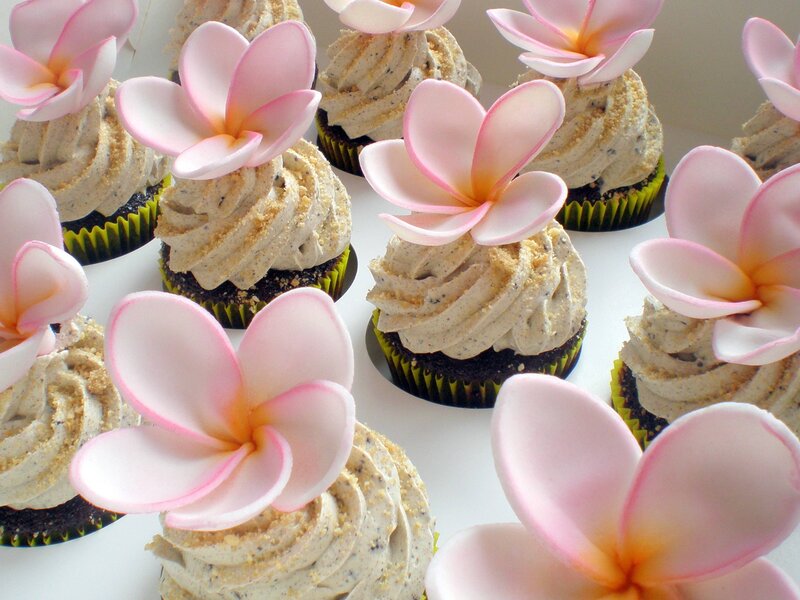 Cupcakes with Flowers — Pink