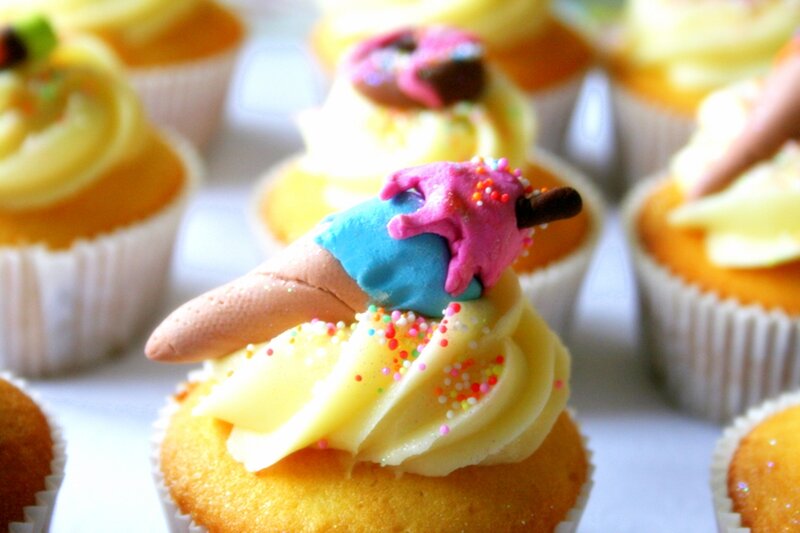 Cupcakes with Ice Cream