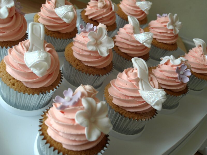 Cupcakes with Pink Frosting