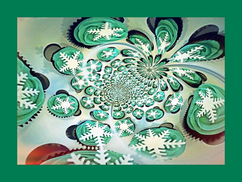 Cupcakes with Snowflakes — Green