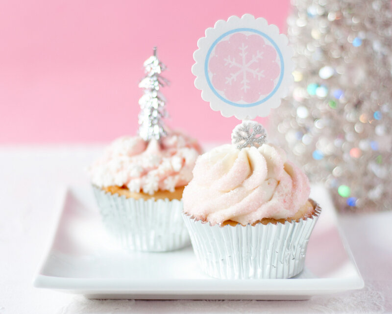 Cupcakes with Winter Decorations