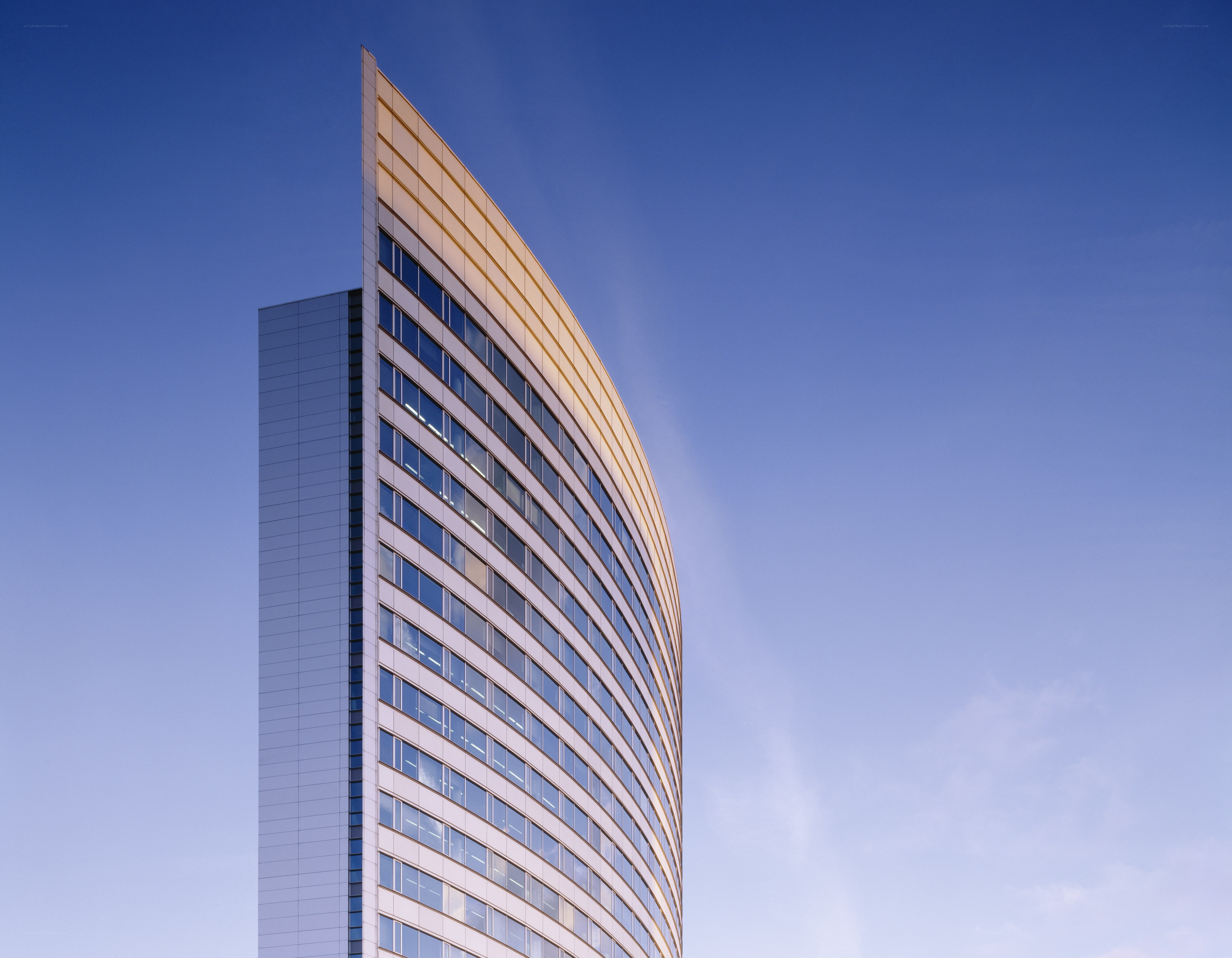 curved glass skyscraper