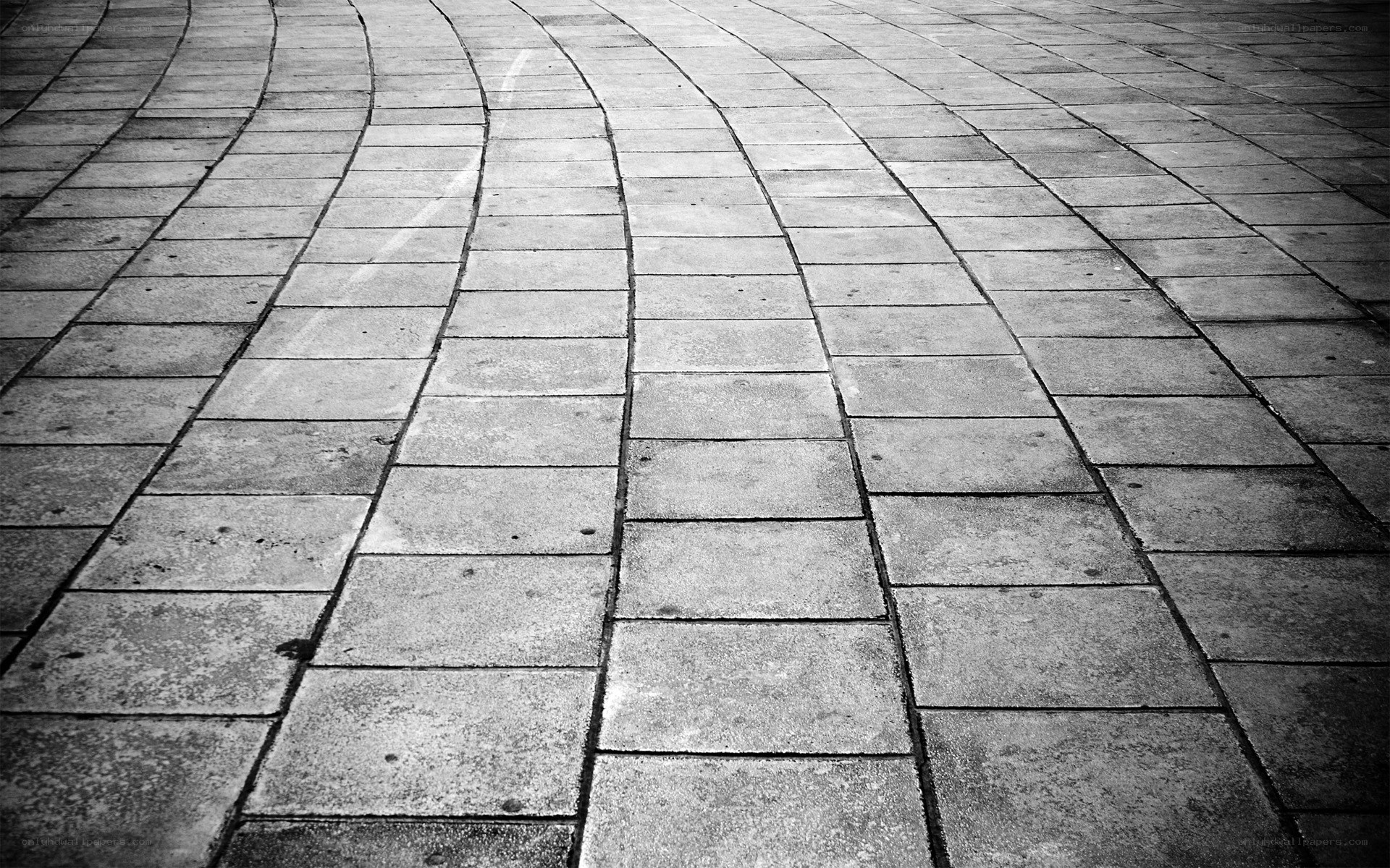 curved stone pavement tiles