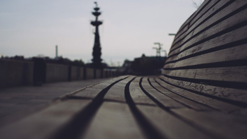 Curved Wooden Bench — Gray
