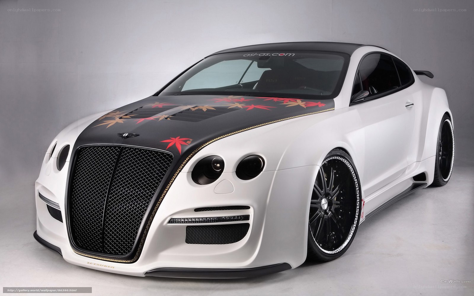 custom bentley coupe with maple leaf design