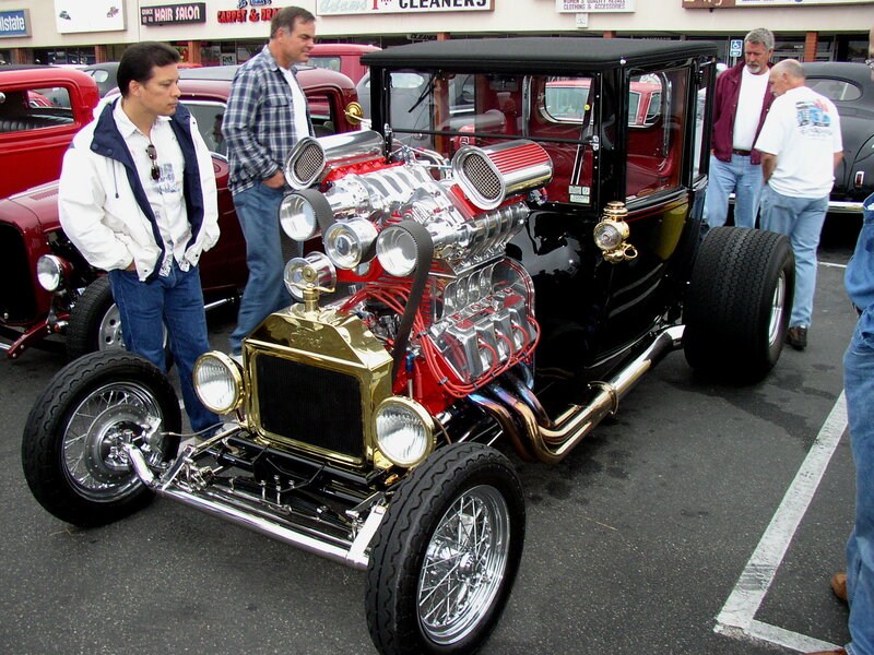 Custom Black Hot Rod — Outdoor