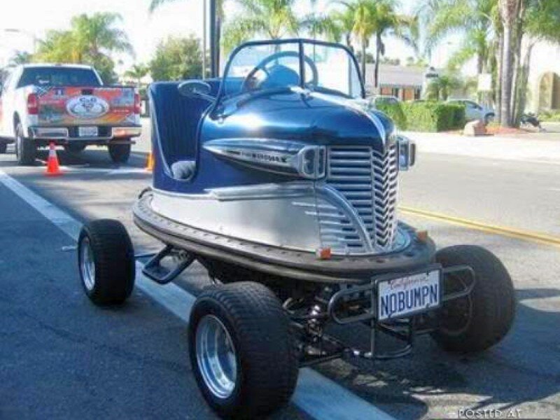 Custom blue and silver dune buggy