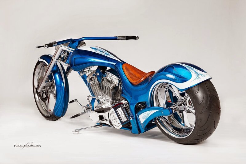 Custom Blue Chopper Motorcycle — Showcase, Photograph