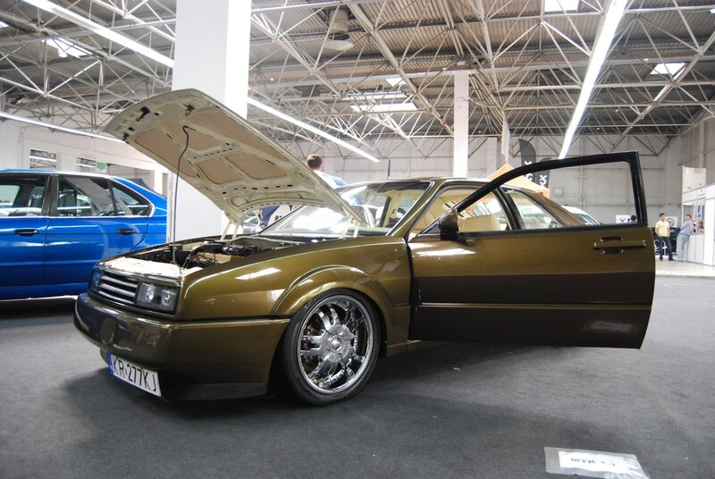 Custom car at indoor show