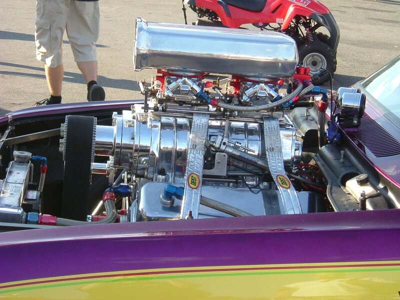 custom car engine display